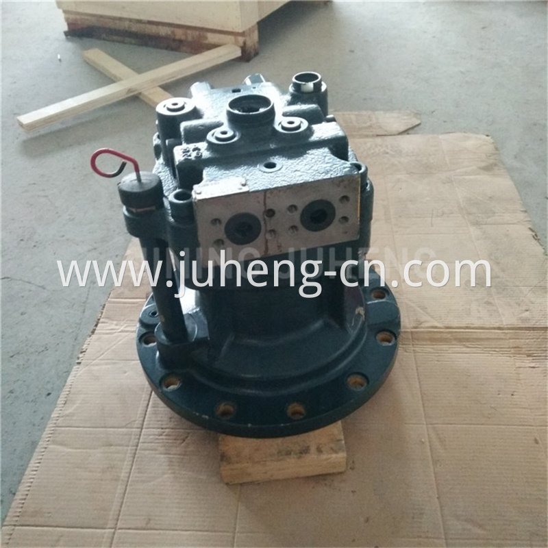 R210lc 7 Swing Motor 4